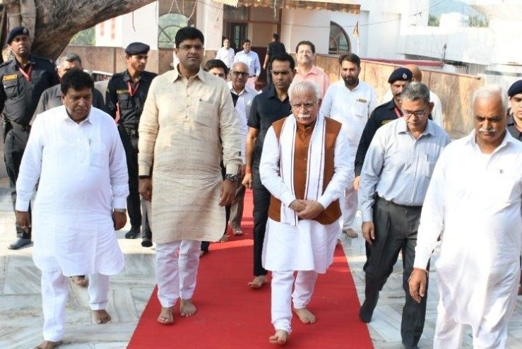 lalquilapost-cm khattar and other