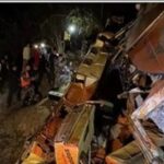 नेपाल में यात्री बस के नदी में गिरने से 18 लोगों की मौत, कई घायल, विदेशी पर्यटक भी थे सवार